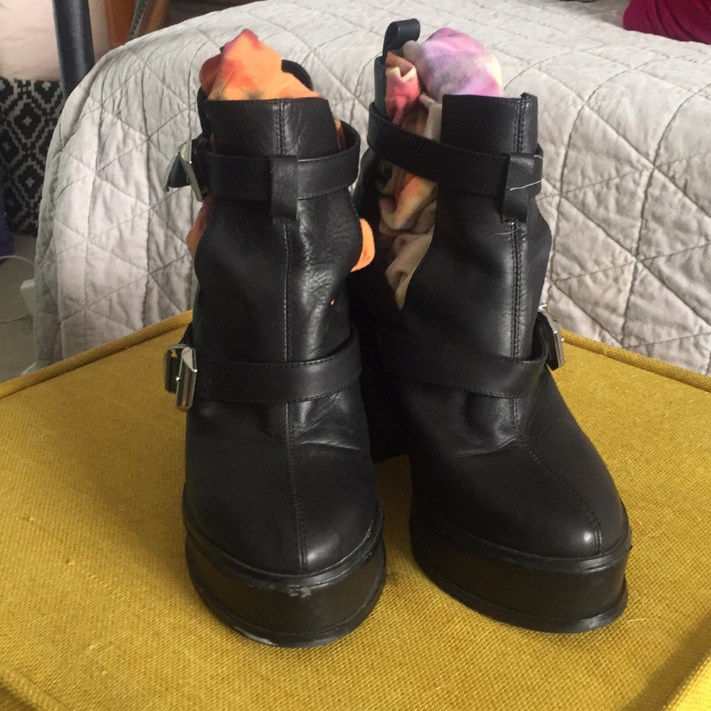 Black Kitten booties